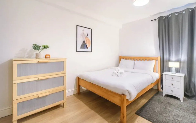 King's Cross 2BR London Apartment