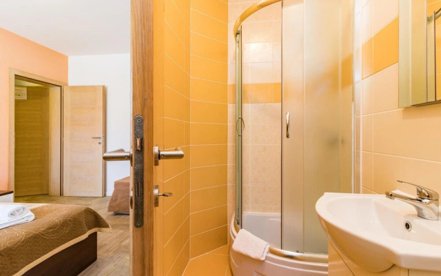 Stunning Home in Premantura With Wifi and 2 Bedrooms