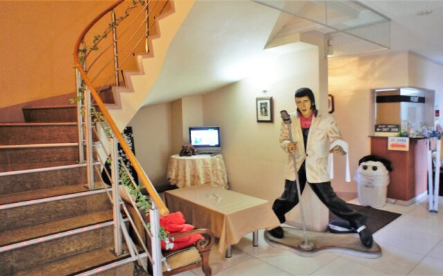 Hotel To