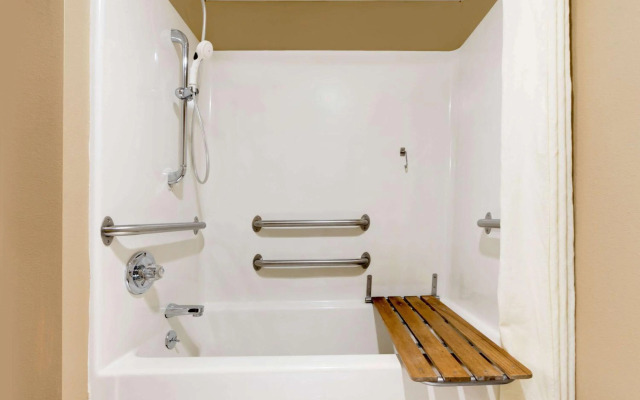 Hotel Pommier Chariton