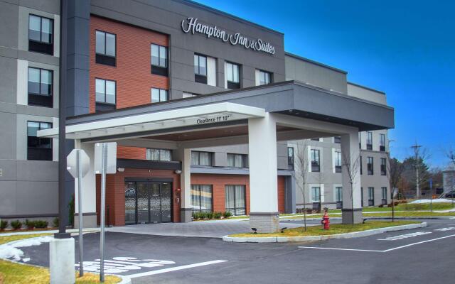 Hampton Inn & Suites North Attleboro