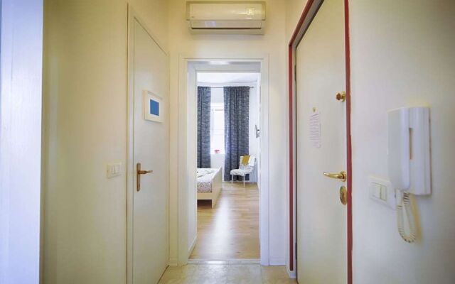 Oltremare Modern Flat