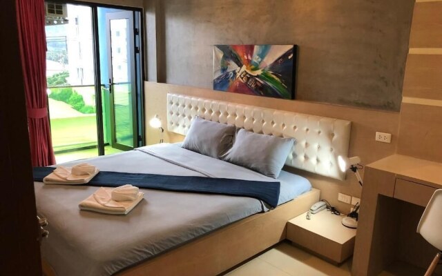 Small Shells Hotel Phuket