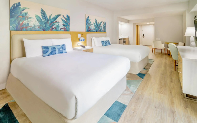 Radisson Resort Miami Beach