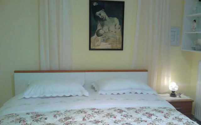 Room Sarah