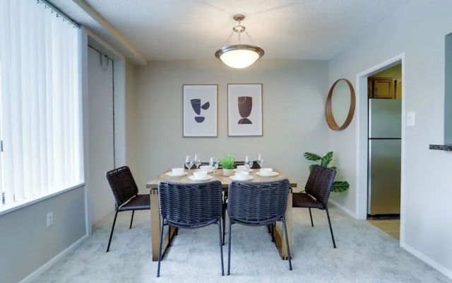 Modern Apartment with Top Amenities
