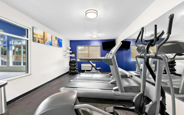 Comfort Inn & Suites Nashville Near Tanger Outlets  I-24 Antioch