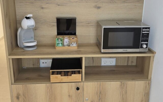 Hostal Rambla 24 by Holihome
