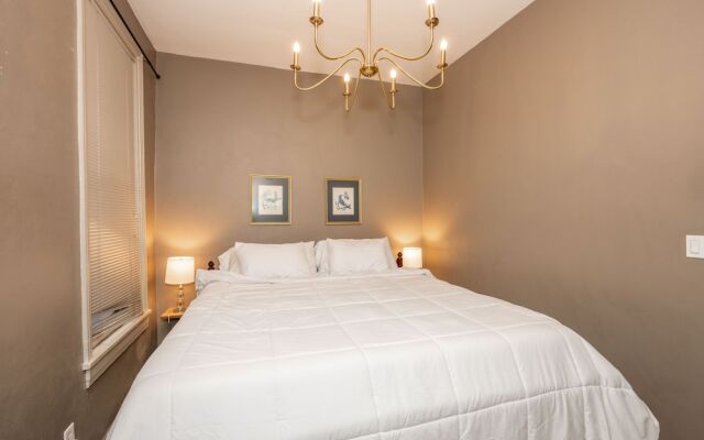 Historic Gem Russell Suite 2