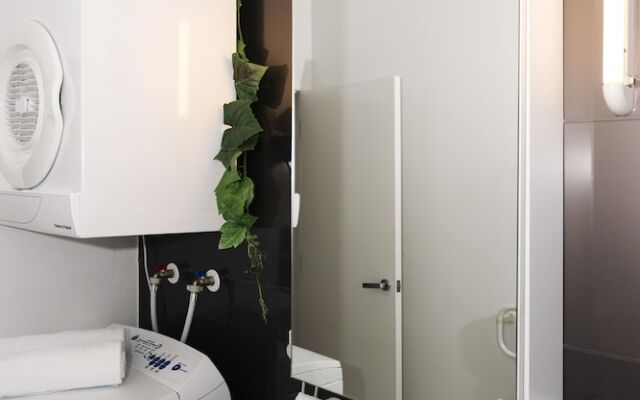 TOWNY - Top Floor Tranquility - 2 Bedrooms