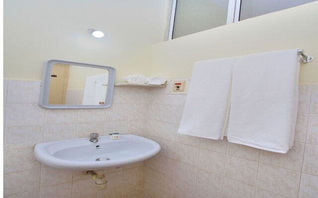 OYO 10193 Hotel MSR Comfort