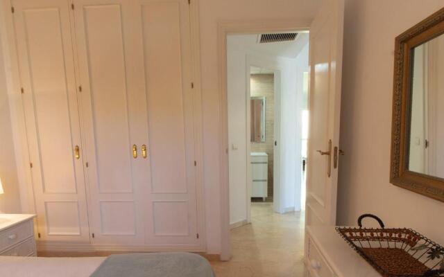 COSTABELLA Marbella 1 min walking from the beach