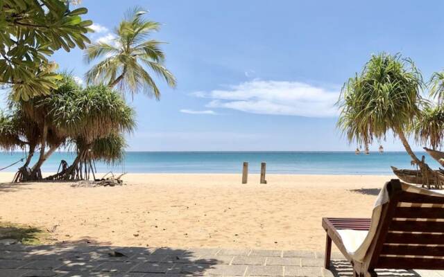 Moon Isle Beach Bunglow