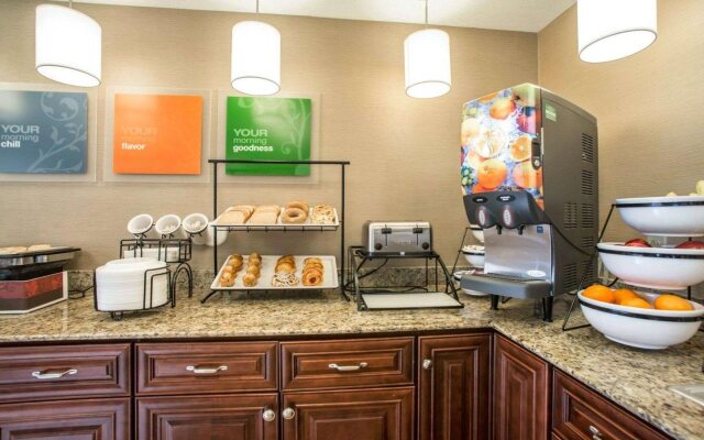 Quality Inn & Suites Boonville - Columbia