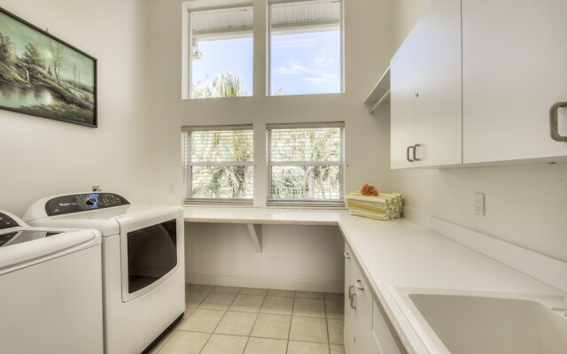 The White Ibis 5 Bedroom Home