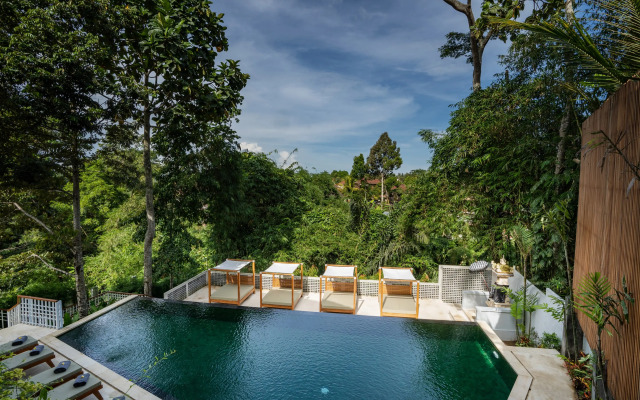 Dinara Ubud