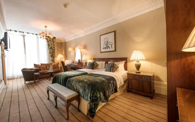 Colonnade Hotel London