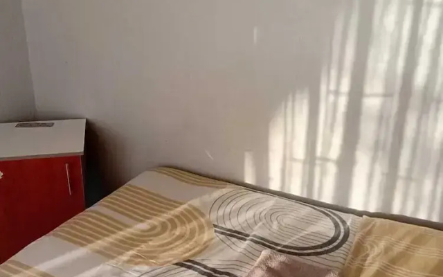 Las Palmas Day & Night Guest House