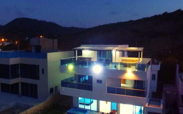 Casa Frente Al Mar Santa Veronica