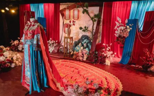 the Brilliant Palace