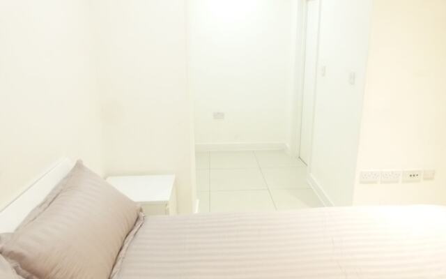 SS Property Hub - Apartment close to Hyde Park