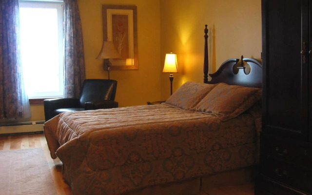 Spanish Bay Inn, CANADA