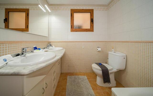 Apartment E041 Albir