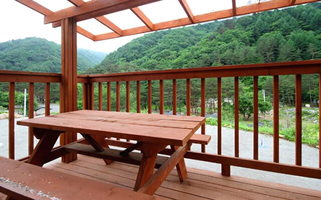 Yangyang Ciraemaeul Pension