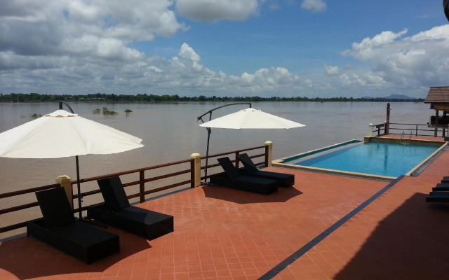 Pon Arena Hotel