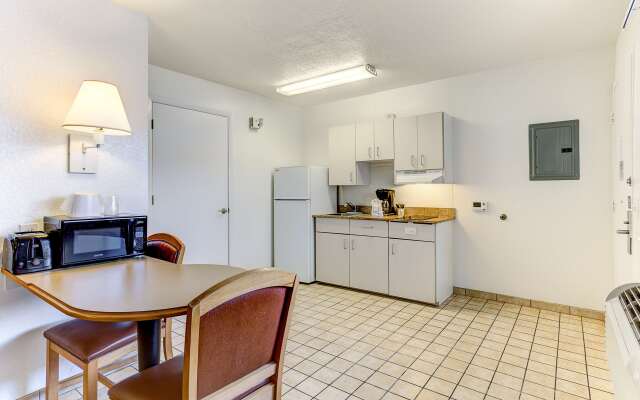 Studio 6 Kissimmee, FL - Orlando