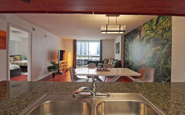 OneLuxStay in the Heart of Brickell