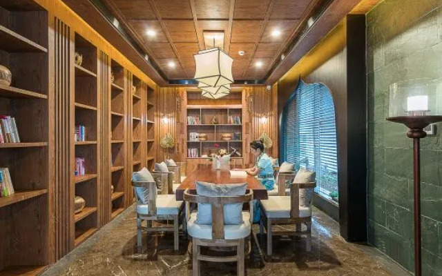 Wuyun Fengsheng Holiday Hotel