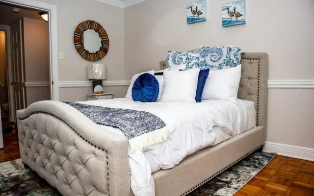 1BR Mobile Condo with Community Pool