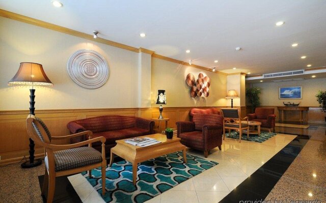 Admiral Suites Sukhumvit 22