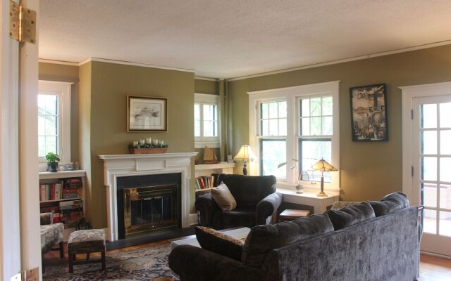 The Brown Street Inn