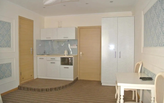 Mini Hotel on Poznyaky
