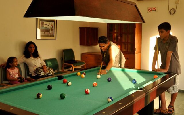 Laya Leisure