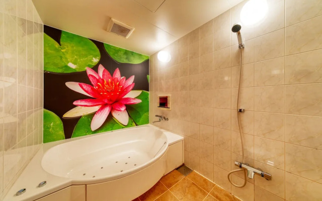 Hotel Lotus Otsu  - Adults Only