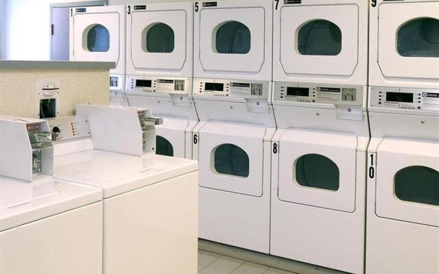 Residence & Conference Centre - Barrie