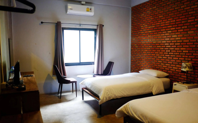 Nokhook House Trang - Hostel