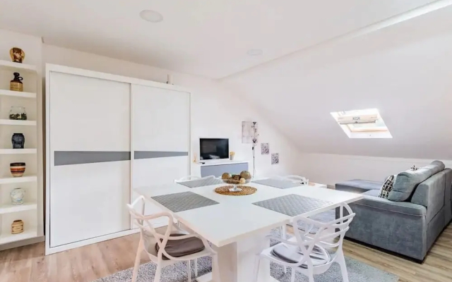 Imperial Apartment