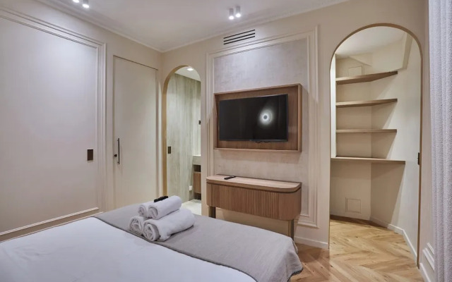 New/suite Air-conditioned Opera/louvre/ 2 Bedrooms