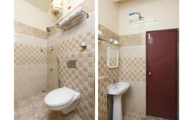 OYO 4324 Hotel Emerald Manor