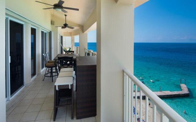 Cozumel Penthouse Condo-Las Brisas 702