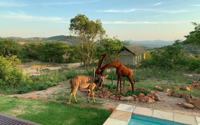 Ndhula Luxury Tented Lodge