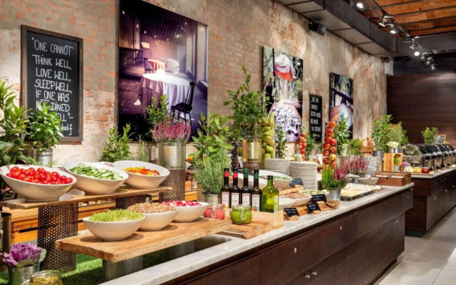 Vienna House by Wyndham Andel's Lodz