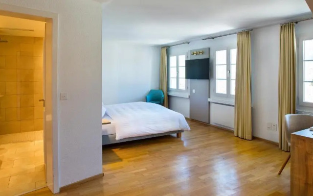 Hotel Kreuz by b_smart