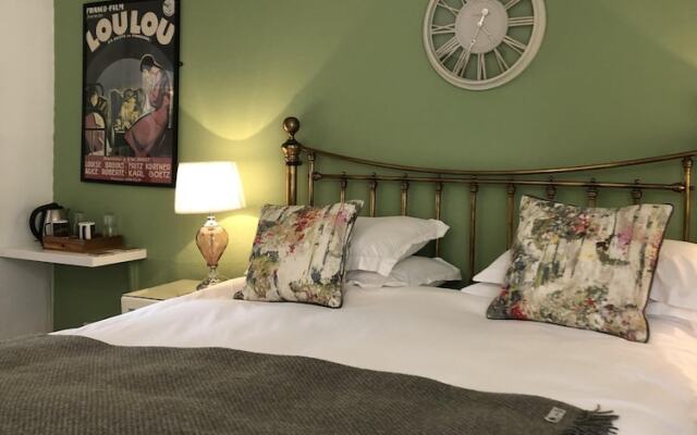 Number 14 Guest House