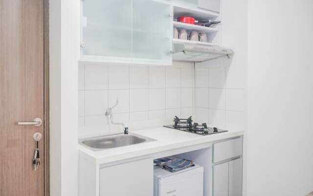 Comfy and Stylish 2BR Emerald Bintaro Apartment