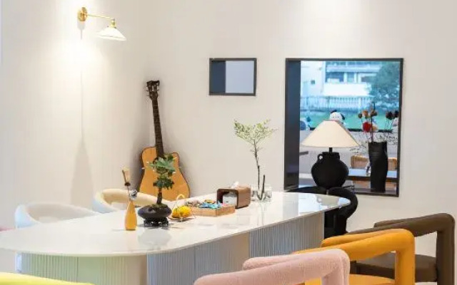 Our's House ( luminlu branch)